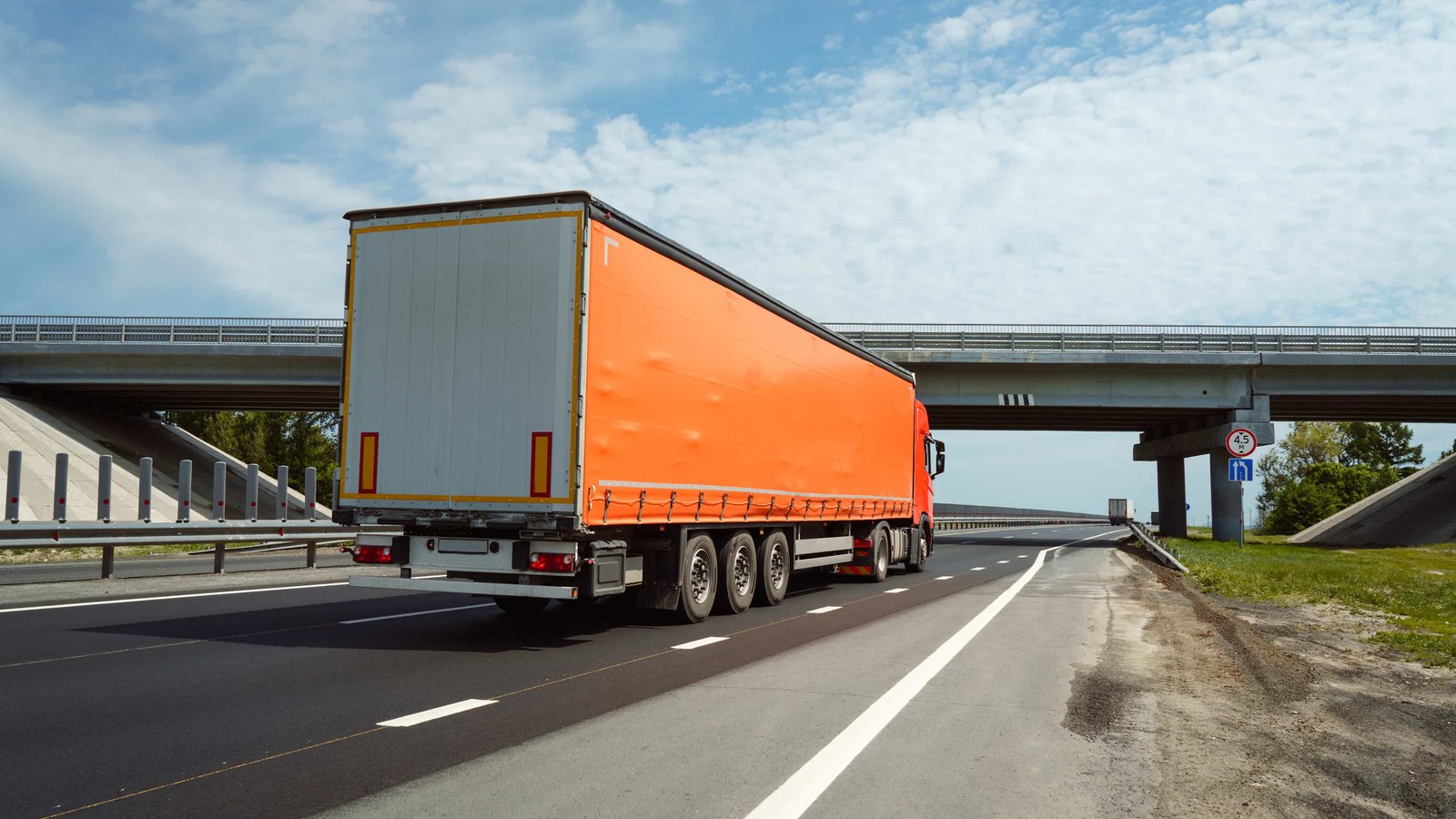 LEADERS IN SUPPLY CHAIN & LOGISTICS USA & CANADA